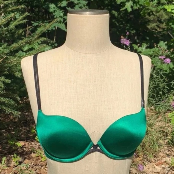 Victoria's Secret Other - NWT Victoria’s Secret Shimmer Bra Green Satin Size 32C Black Straps